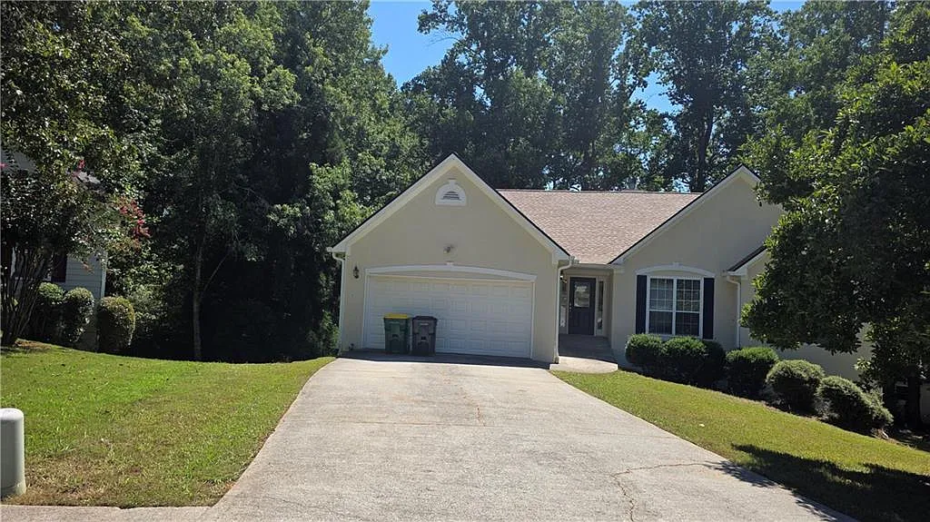 6 bed, 4.0 bath, 4017 sqft, $3,300 — Photo 3