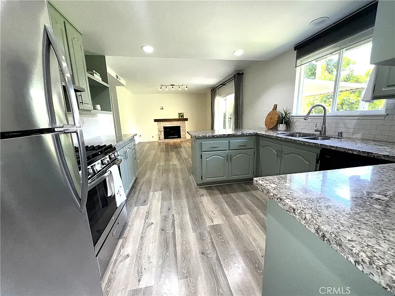 6911 Laurelhurst Dr — Photo 5
