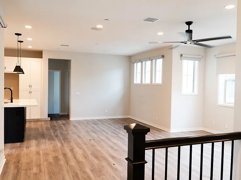 16210 Hollyhock Ave — Photo 2