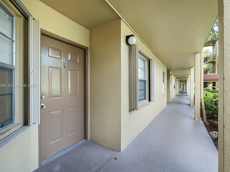 1351 SW 125th Ave #108S — Photo 28