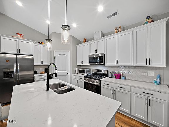 2nd image of 2847 Tucker Hill Drive