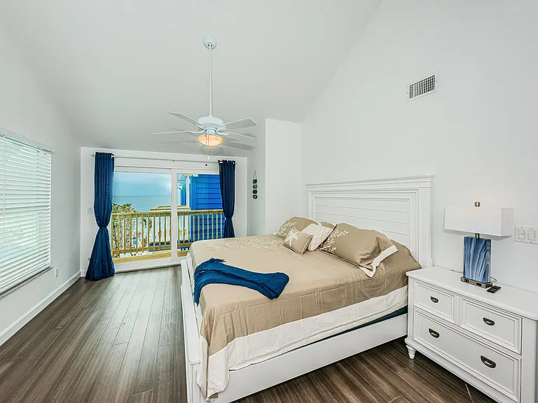8432 W Gulf Blvd — Photo 11