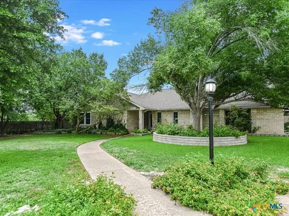 401 Sunflower Cv, Kyle, TX 78640