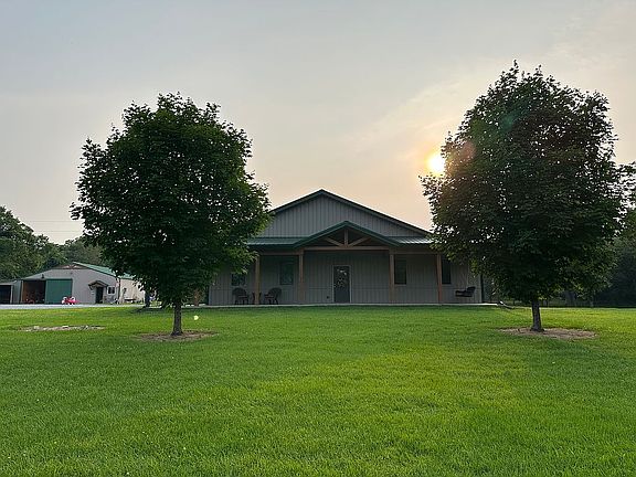 2nd image of 1430 Spence Chapel Rd