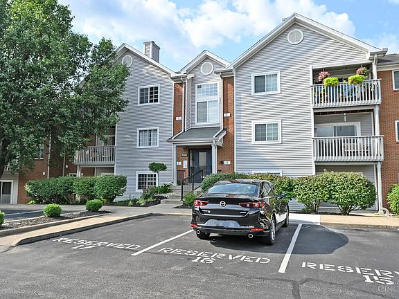 2nd image of 7392 Ridgepoint Dr APT 3
