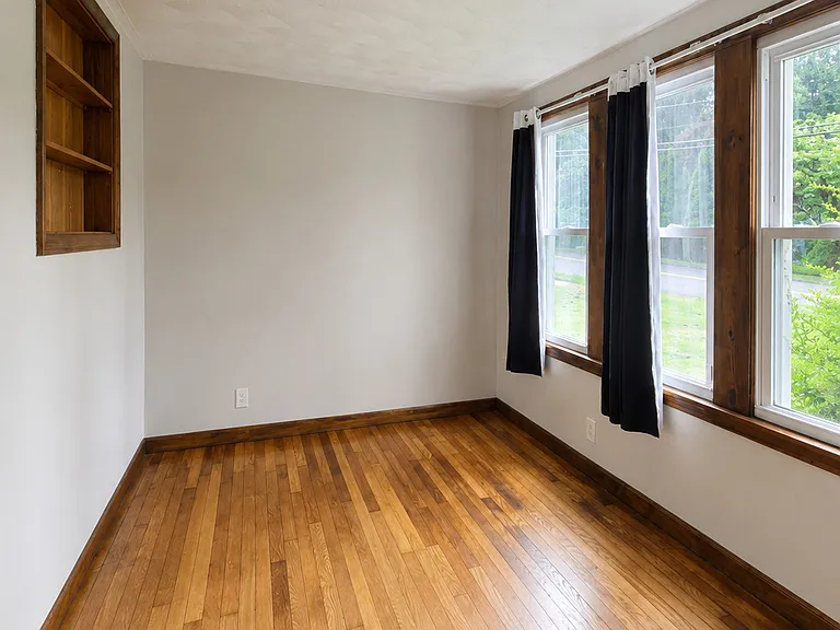 561 Hopewell Rd #1 — Photo 15