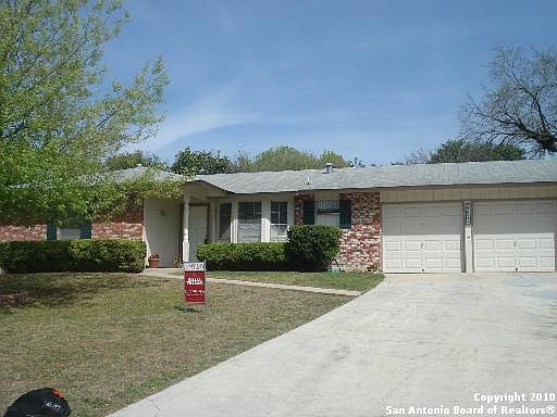 1st image of 7027 N FOREST CREST