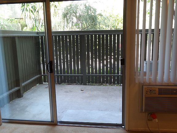 4th image of 4905 Indian Wood Rd Unit 113