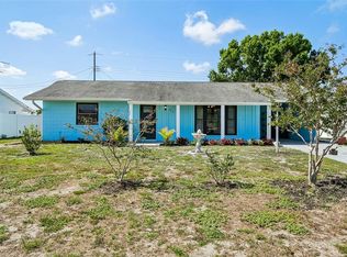 704 Ojai Ave, Sun City Center, FL 33573