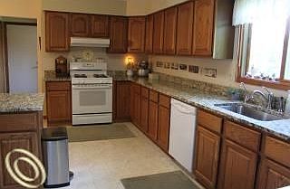 4th image of 2600 Rocky Top Ct