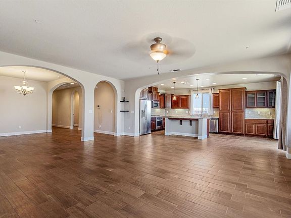 4th image of 1178 W Branch Ct