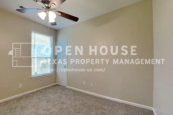 12419 Adams Ridge Ln — Photo 13