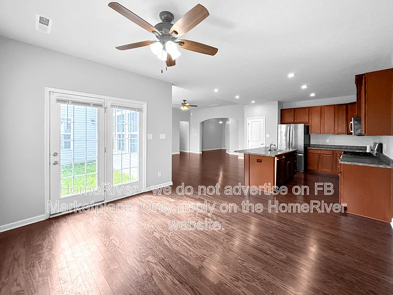 4 bed, 3.0 bath, 2166 sqft, $2,449 — Photo 4