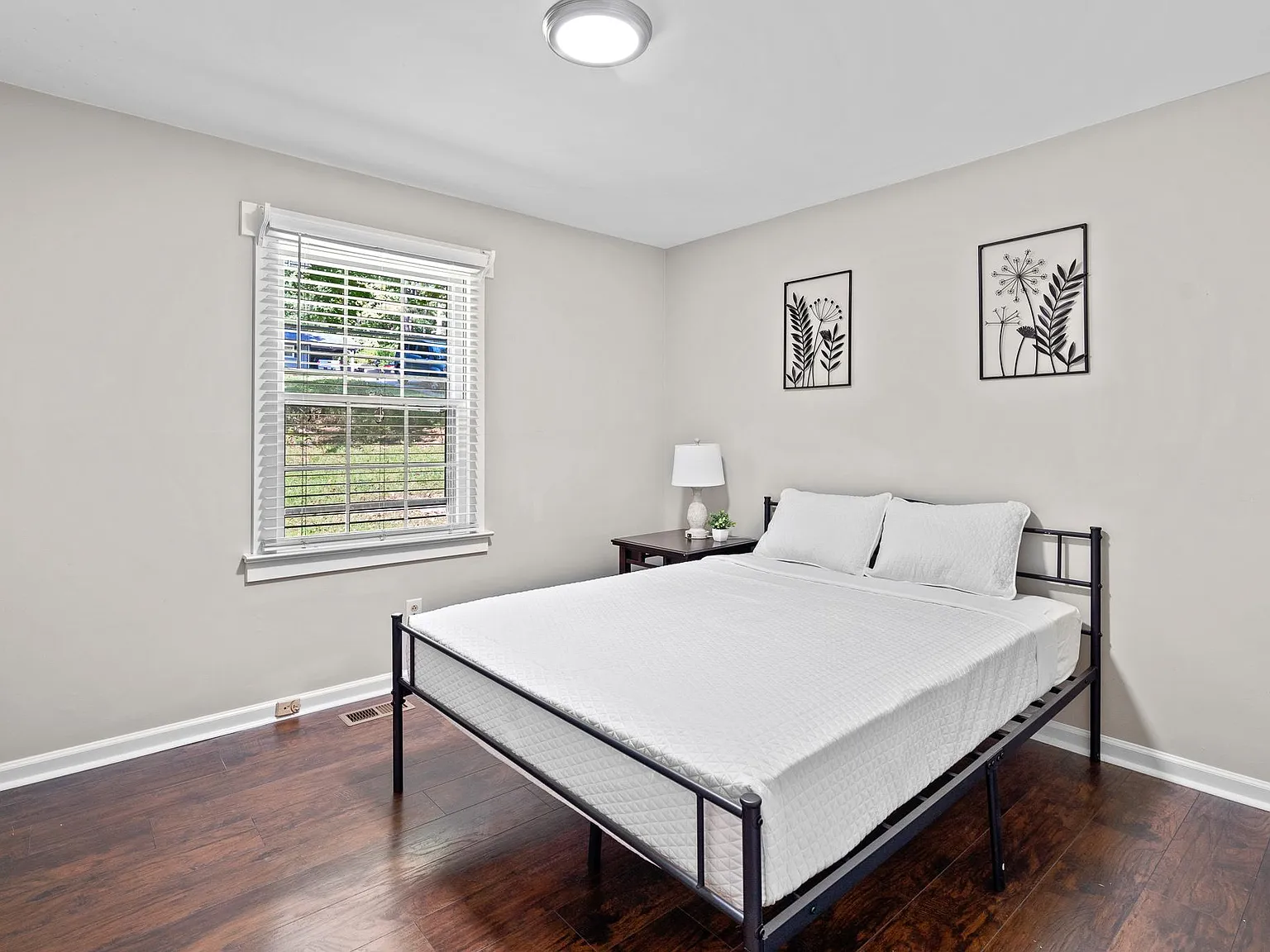 4 bed, 2.0 bath, 1445 sqft, $1,308 — Photo 1