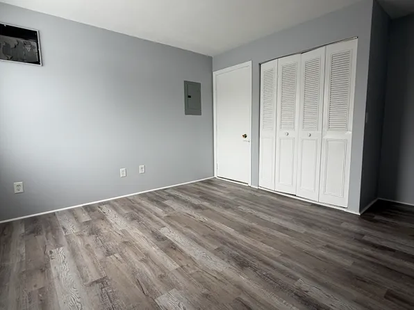 8 New Plainville Rd #1, New Bedford, MA 02745