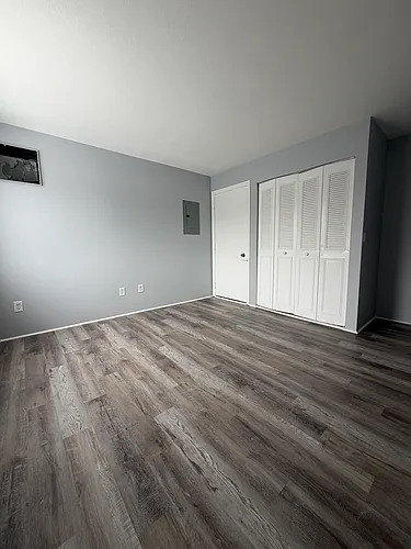 8 New Plainville Rd #1 Photo 1