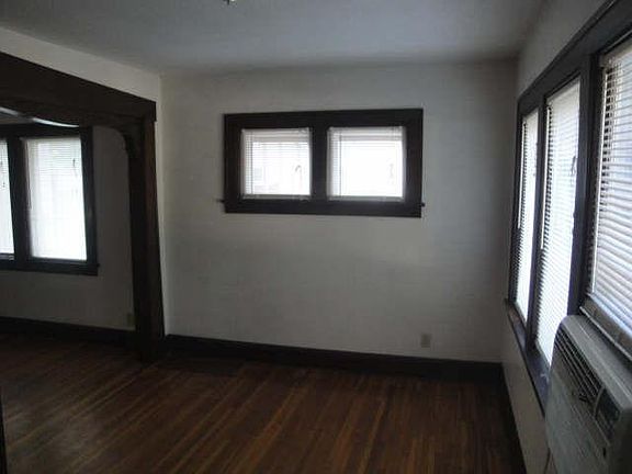 4th image of 3246 Washburn Ave N Unit 1