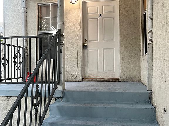 3rd image of 1142 W 24th St #2