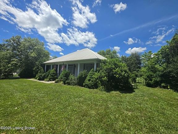3rd image of 171 Brock Rd