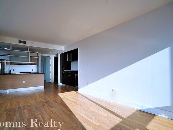 4th image of 350 W 42nd St APT 60H