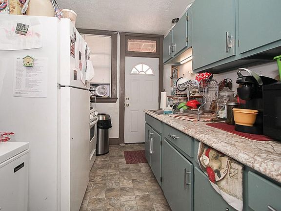 2nd image of 11709 Nelson Ct