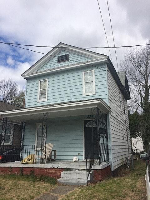 2nd image of 836 46th St