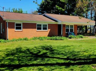 332 Coon Ridge Rd, Hillsville, VA 24343