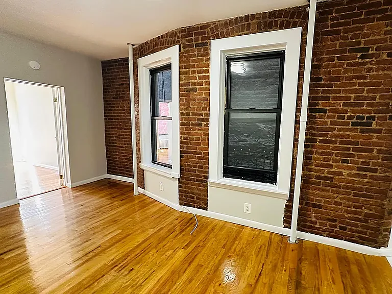 327 W 21st St #4W — Photo 11