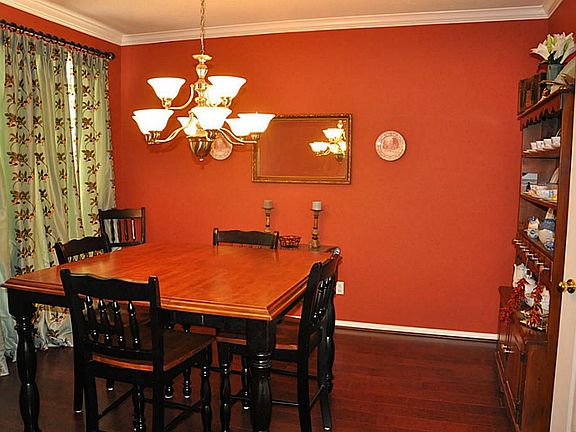 4th image of 15618 Clear Pointe Dr