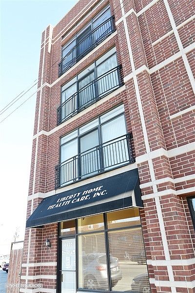 1st image of 4607 N Elston Ave