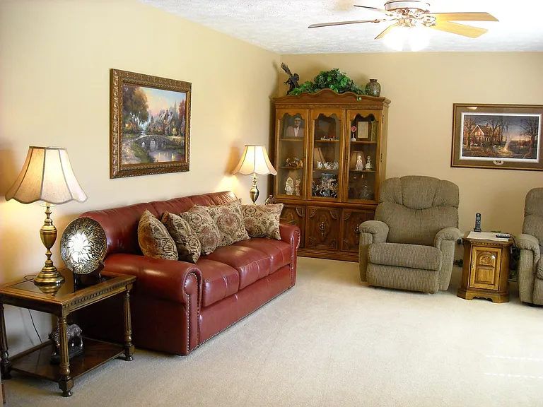 6520 Campbell Dr — Photo 3