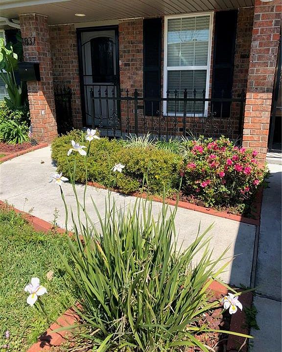 1st image of 1837 Dogwood Dr