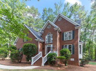 909 Oak Creek Rd, Raleigh, NC 27615