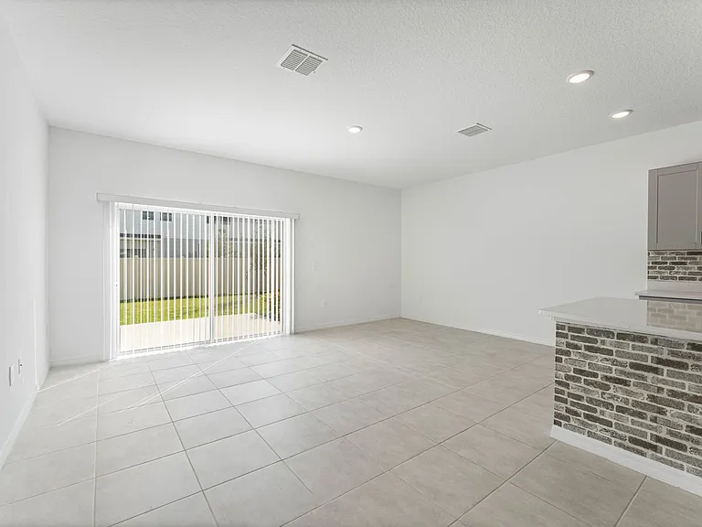 1281 Axel Graeson Ave — Photo 4