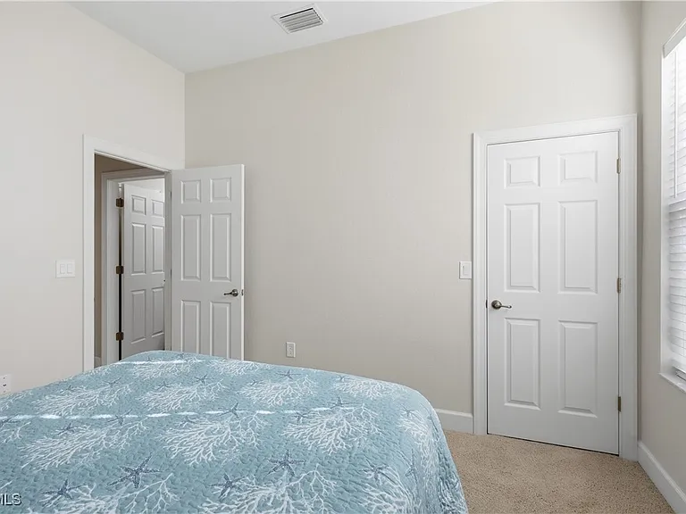 11225 Lithgow Ln — Photo 22