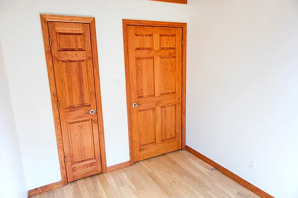 Rented by Easy Rental LLC | media 66