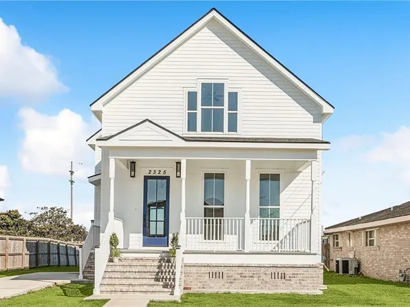 2325 Benjamin St, Arabi, LA 70032