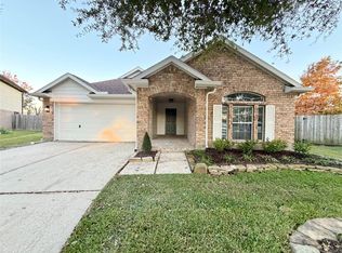 2214 Stoney Brook Dr, Deer Park, TX 77536