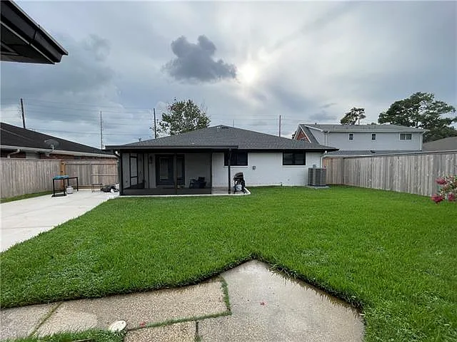 1821 Manson Ave — Photo 21