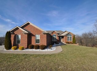 62 Battery Ln, Fisherville, KY 40023