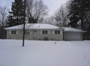 2182 Seminole Dr, Okemos, MI 48864