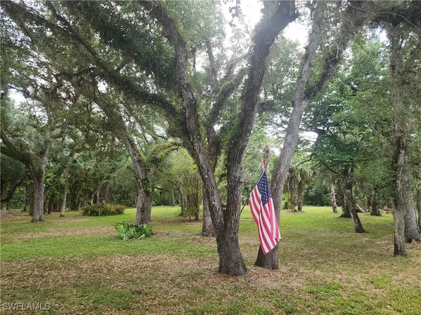 3201 Bateman Rd, Alva, FL 33920