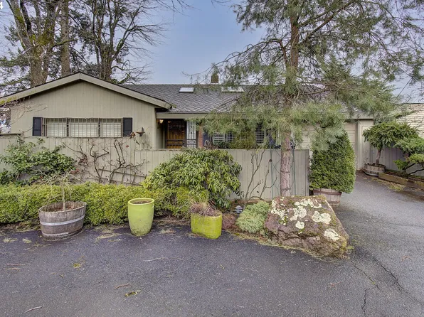 6505 SE Thorburn St, Portland, OR 97215