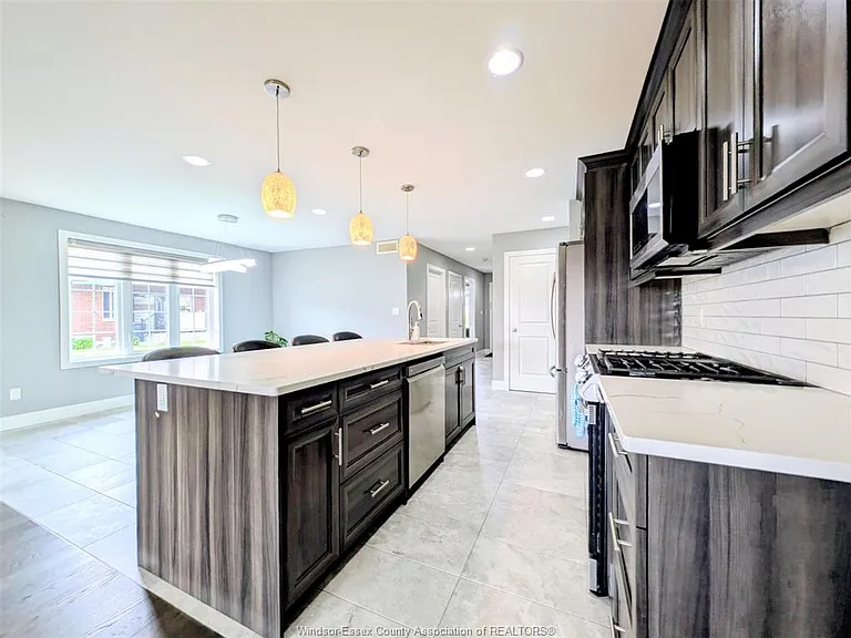 1192 Copeland Ave — Photo 5