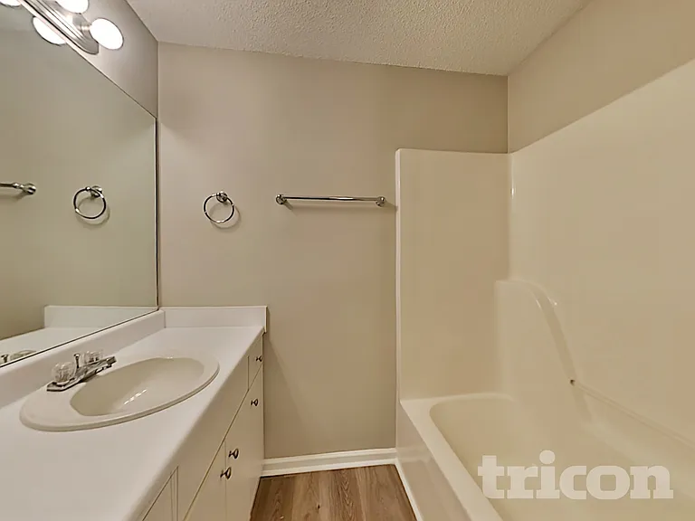 5020 Boyd Dr — Photo 9