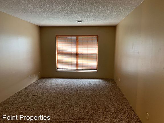 4th image of 735 Stadium Dr APT 6B
