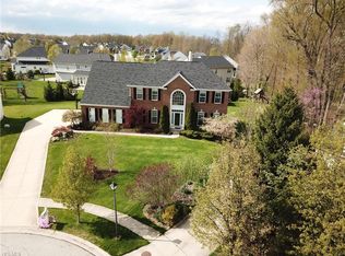 4551 Devereux Dr, Akron, OH 44321