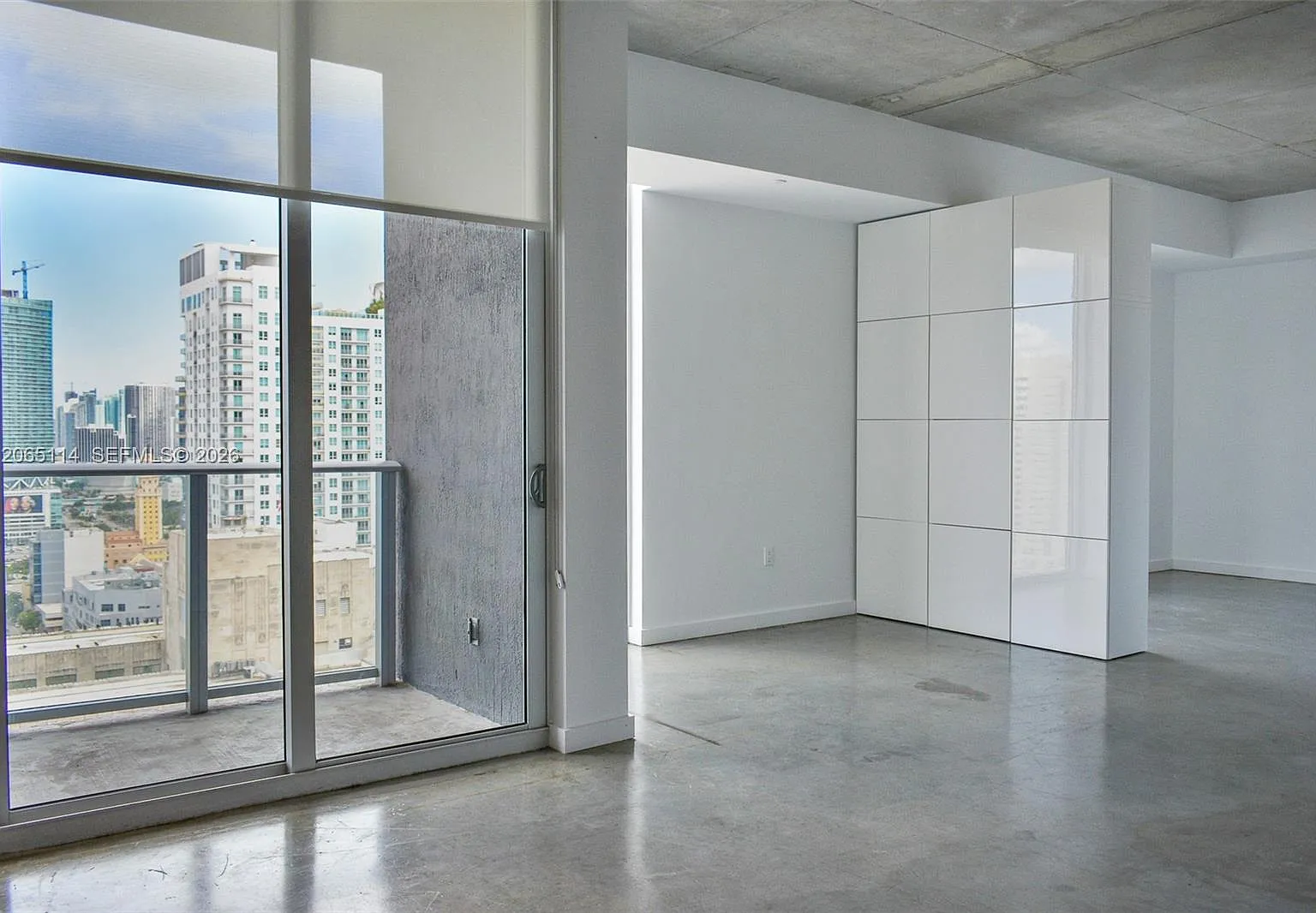Centro Condo — Photo 2