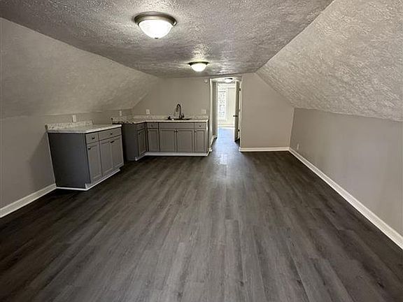 4th image of 350 Mount Vernon Rd #B