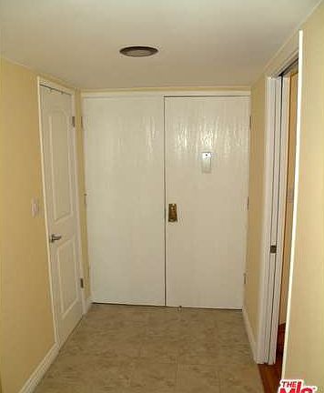5th image of 5950 Buckingham Pkwy Unit 401